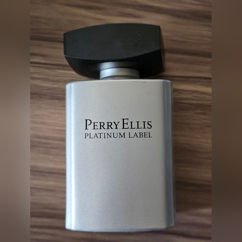 Perry Ellis Platinum 3.4 FL nwot full